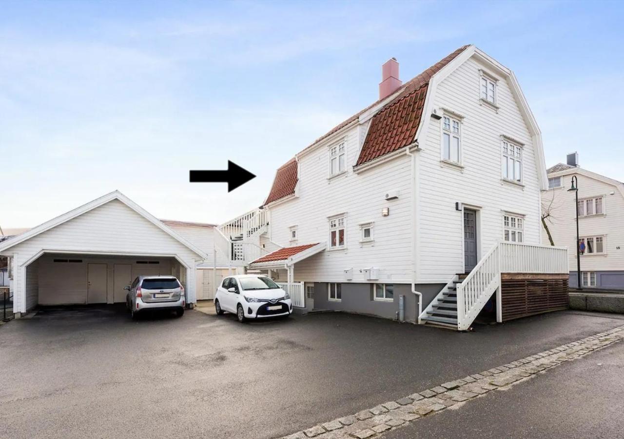 Stylish & Bright Penthouse - Office - 5 Star Location! Apartment Egersund Exterior photo